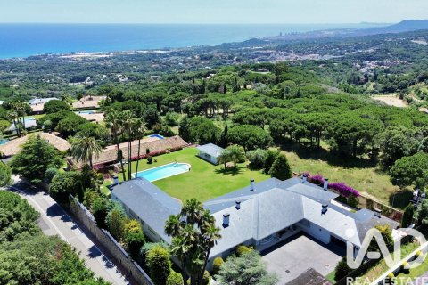 Сasa en venta en Sant Vicenc De Montalt, Barcelona, España 8 dormitorios, 3500 m2 No. 152982 - foto 2