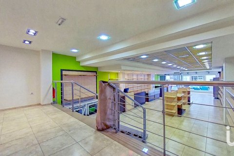 Продажа коммерческой недвижимости в Вила-Реаль, Кастельон, Испания 4 спальни, 158м2 №152981 - фото 2