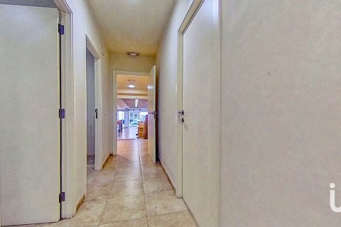 Продажа коммерческой недвижимости в Вила-Реаль, Кастельон, Испания 4 спальни, 158м2 №152981 - фото 9