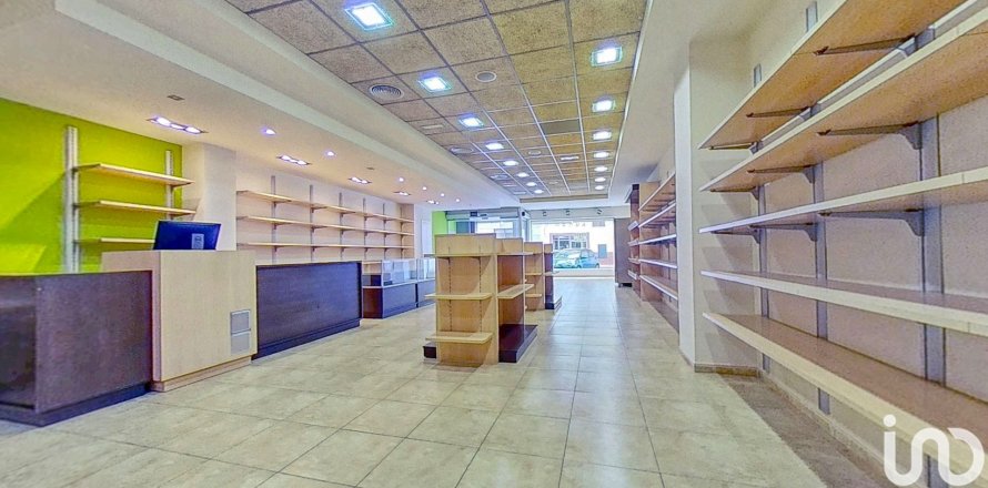 Коммерческая недвижимость в Вила-Реаль, Кастельон, Испания 4 спальни, 158м2 №152981