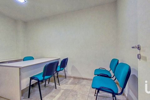 Продажа коммерческой недвижимости в Вила-Реаль, Кастельон, Испания 4 спальни, 158м2 №152981 - фото 11