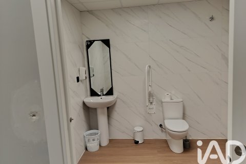 Lokal usługowy w Guardamar del Segura, Alicante, Hiszpania 3 sypialnie, 225 mkw. nr 173238 – zdjęcie 7