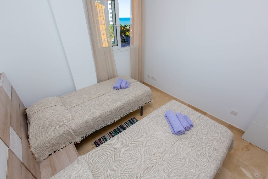 Apartament w Punta Prima, Alicante, Hiszpania 3 sypialnie, 88 mkw. nr 144725