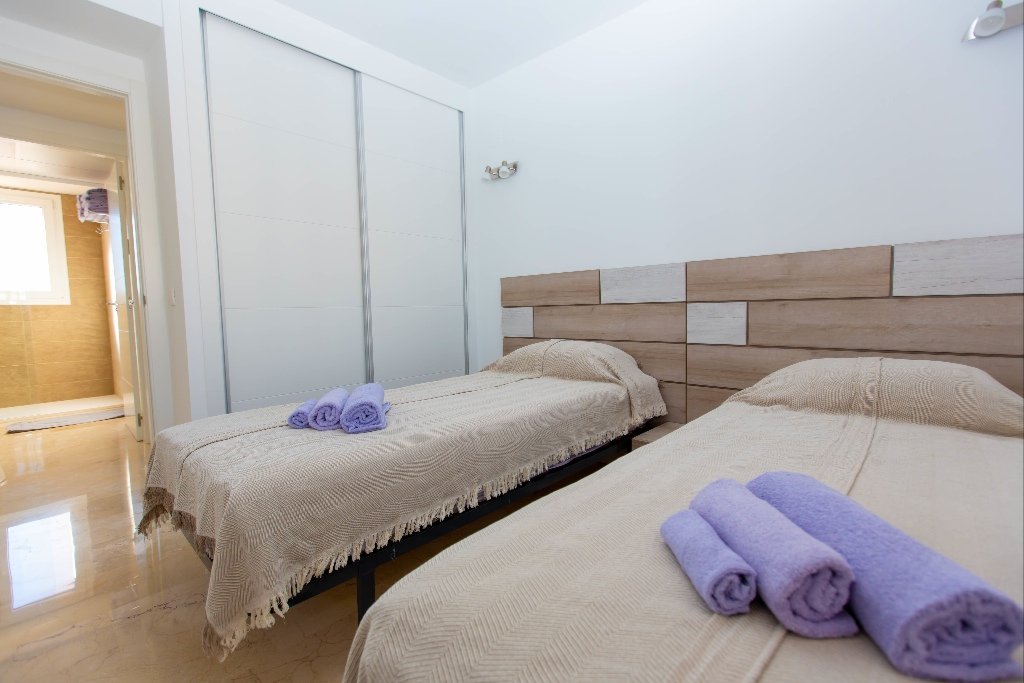 Apartament w Punta Prima, Alicante, Hiszpania 3 sypialnie, 88 mkw. nr 144725