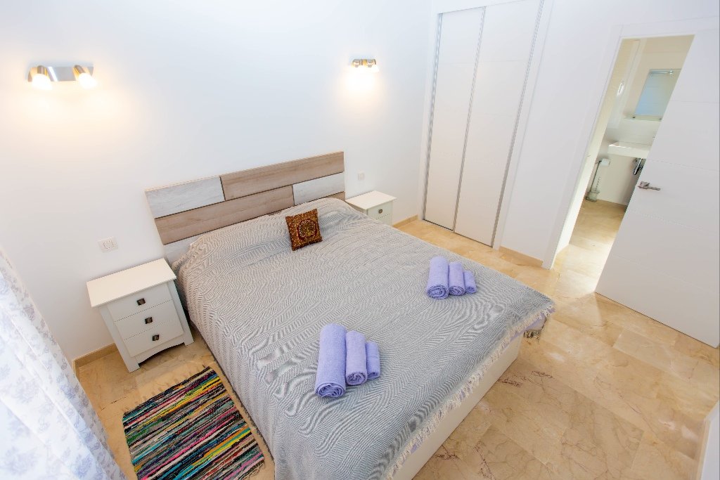 Apartament w Punta Prima, Alicante, Hiszpania 3 sypialnie, 88 mkw. nr 144725