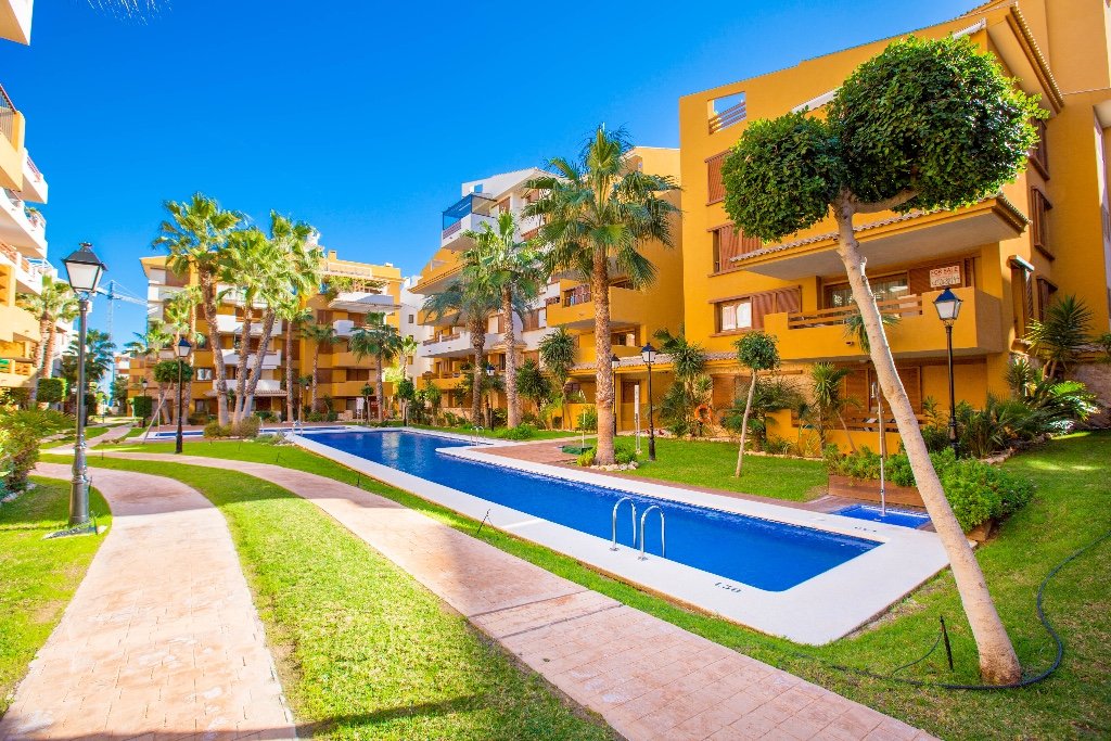 Apartament w Punta Prima, Alicante, Hiszpania 3 sypialnie, 88 mkw. nr 144725