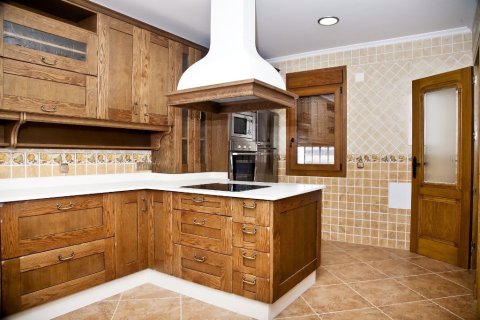 Villa for sale in Los Altos, Alicante, Spain 3 bedrooms, 335 sq.m. No. 144730 - photo 2