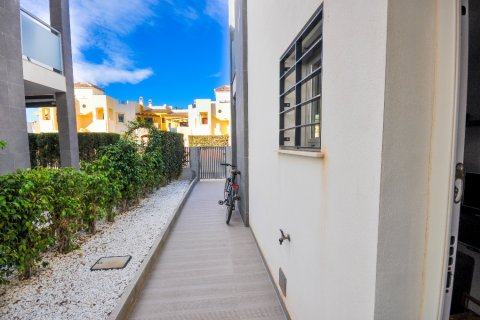 Huoneisto myytävänä Punta Prima, Alicante, Espanja, 2 makuuhuonetta, 67 m2 No. 144724 - kuva 18