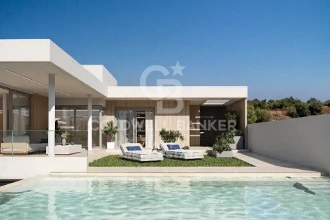 Talo Estepona, Malaga, Espanja 4 makuuhuonetta, 491 m2 No. 158970