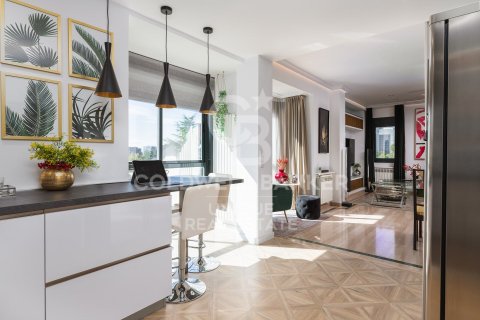 Продажа дуплекса в Мадрид, Испания 4 спальни, 260м2 №157471 - фото 15