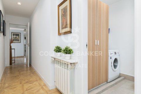 Продажа дуплекса в Мадрид, Испания 4 спальни, 260м2 №157471 - фото 24