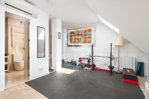 Продажа дуплекса в Мадрид, Испания 4 спальни, 260м2 №157471 - фото 27