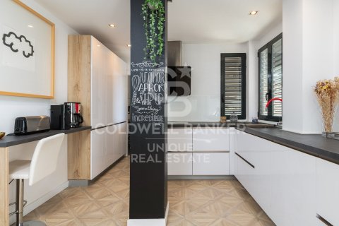 Продажа дуплекса в Мадрид, Испания 4 спальни, 260м2 №157471 - фото 14
