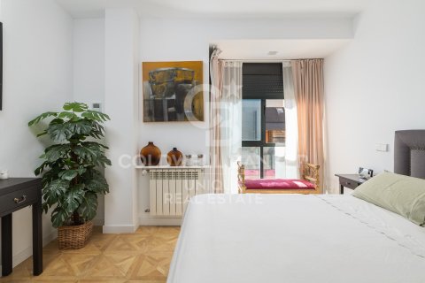 Продажа дуплекса в Мадрид, Испания 4 спальни, 260м2 №157471 - фото 18