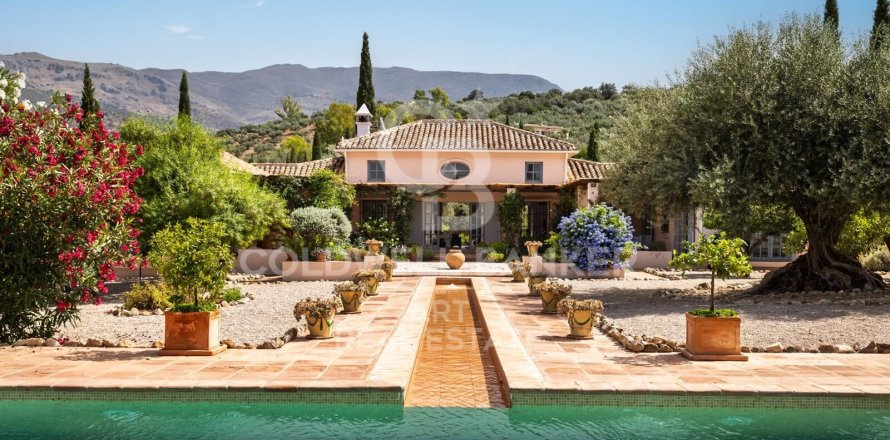 House in Marbella, Malaga, Spain 7 bedrooms, 1133 sq.m. No. 157472