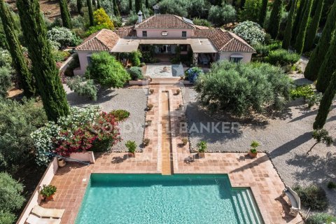 House for sale in Marbella, Malaga, Spain 7 bedrooms, 1133 sq.m. No. 157472 - photo 4