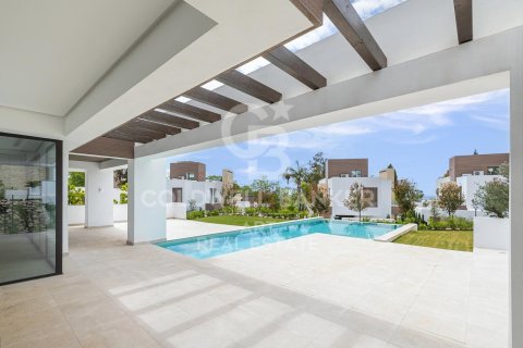 Huvila myytävänä Marbella, Malaga, Espanja, 4 makuuhuonetta, 730 m2 No. 157473 - kuva 18