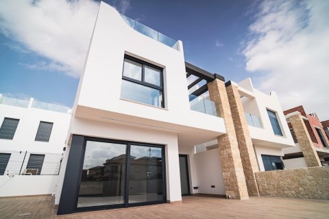 Villa for sale Punta Prima, Alicante, Spain 4 bedrooms, 121 sq.m. No. 136954 - photo 3