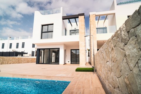 Villa for sale Punta Prima, Alicante, Spain 4 bedrooms, 121 sq.m. No. 136954 - photo 4
