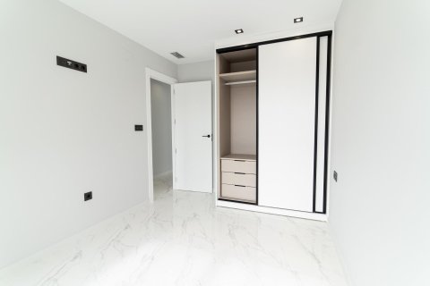 Villa for sale Punta Prima, Alicante, Spain 4 bedrooms, 121 sq.m. No. 136954 - photo 27