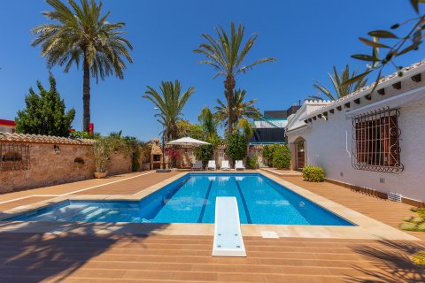 Villa in vendita Punta Prima, Alicante, Spagna 4 camere da letto, 168 mq. N° 136953 - foto 1