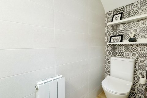 Townhouse à vendre à Lloret de Mar, Girona, Espagne, 4 chambres, 154 m2 No. 173476 - photo 15