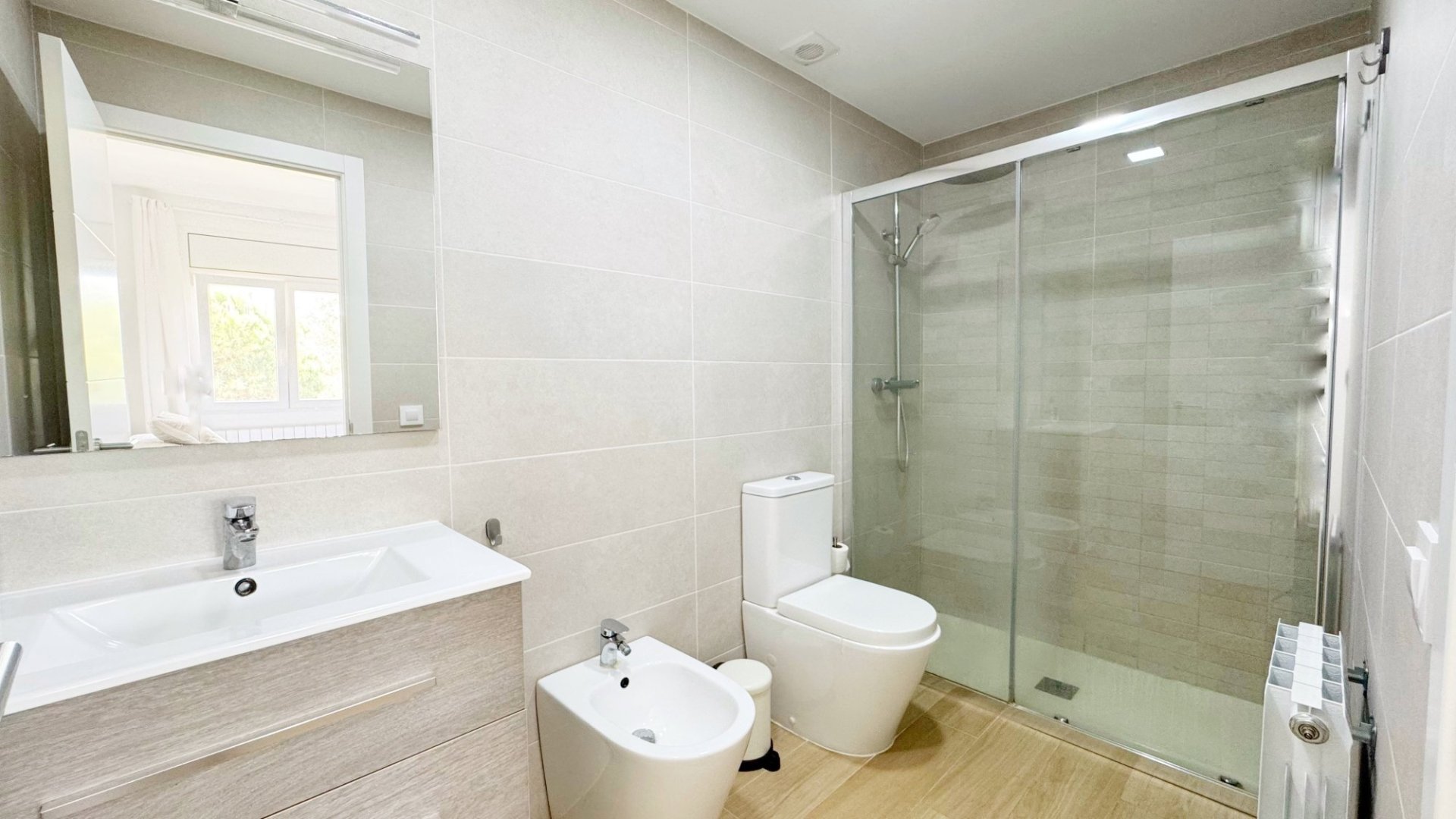Villetta a schiera a Lloret de Mar, Girona, Spagna 4 camere da letto, 154 mq. N° 173476
