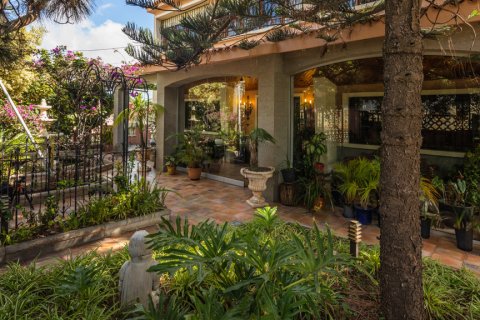 Villa for sale in Tafira Alta, Gran Canaria, Spain 6 bedrooms, 542 sq.m. No. 173475 - photo 8