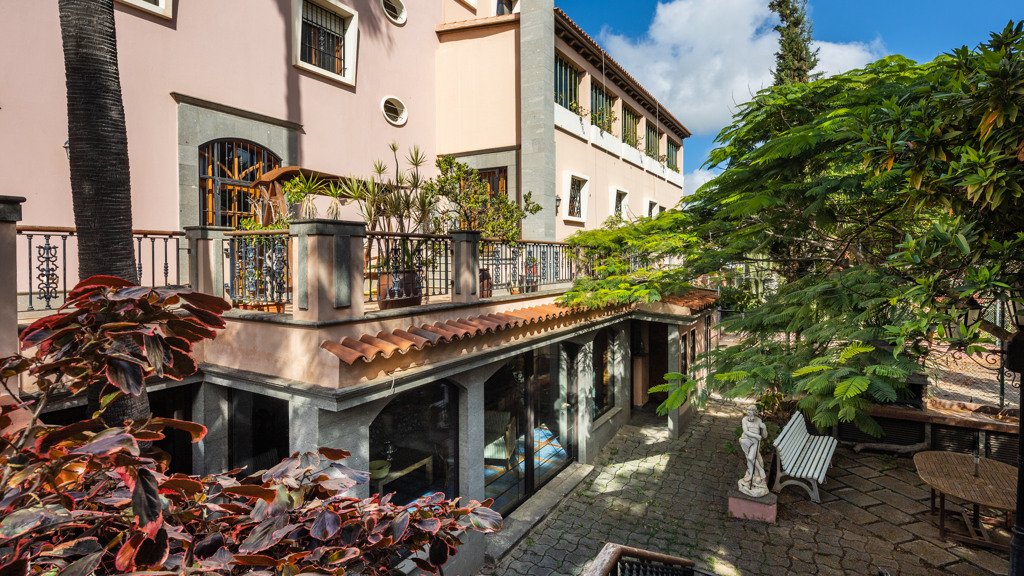 Villa a Tafira Alta, Gran Canaria, Spagna 6 camere da letto, 542 mq. N° 173475