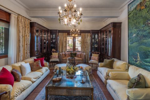 Villa for sale in Tafira Alta, Gran Canaria, Spain 6 bedrooms, 542 sq.m. No. 173475 - photo 6