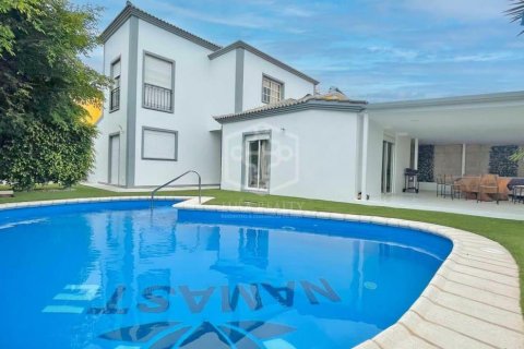 Radhus till salu Adeje, Tenerife, Spanien 3 sovrum, 138 kvm. Nr. 138189 - foto 2