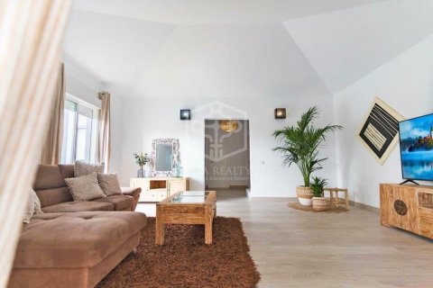 Radhus till salu Adeje, Tenerife, Spanien 3 sovrum, 138 kvm. Nr. 138189 - foto 6