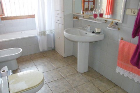 Villa for sale Daya Nueva, Alicante, Spain 4 bedrooms, 370 sq.m. No. 115181 - photo 11