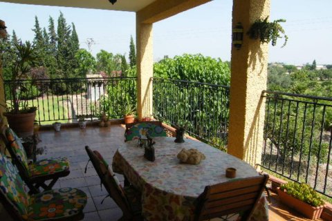 Villa for sale Daya Nueva, Alicante, Spain 4 bedrooms, 370 sq.m. No. 115181 - photo 1