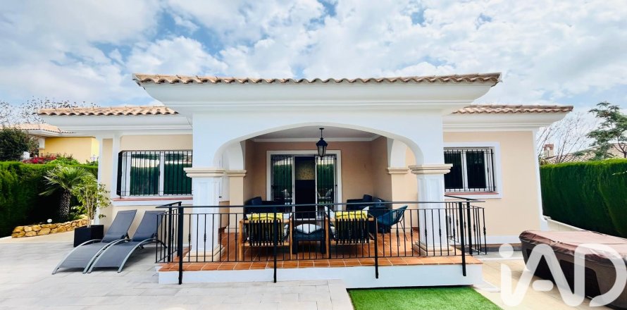 Casa a Mutxamel, Alicante, Spagna 4 camere da letto, 147 mq. N° 172597