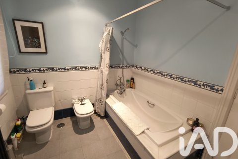 Huoneisto myytävänä Vigo, Pontevedra, Espanja, 3 makuuhuonetta, 162 m2 No. 172601 - kuva 26