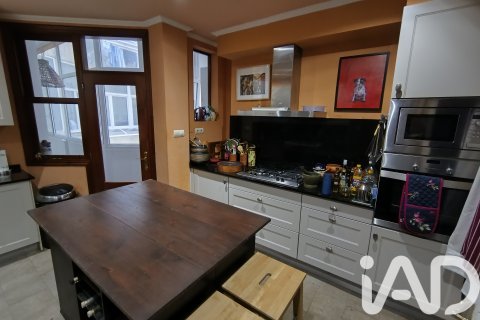 Huoneisto myytävänä Vigo, Pontevedra, Espanja, 3 makuuhuonetta, 162 m2 No. 172601 - kuva 16