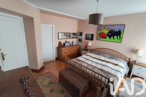 Huoneisto myytävänä Vigo, Pontevedra, Espanja, 3 makuuhuonetta, 162 m2 No. 172601 - kuva 23