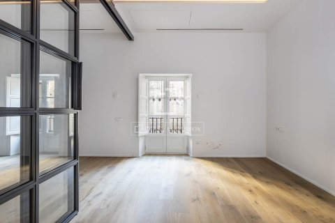 Dzīvoklis pārdošanā Barcelona, Spānijā 2 istabas, 115 m2 Nr. 150867 - attēls 6