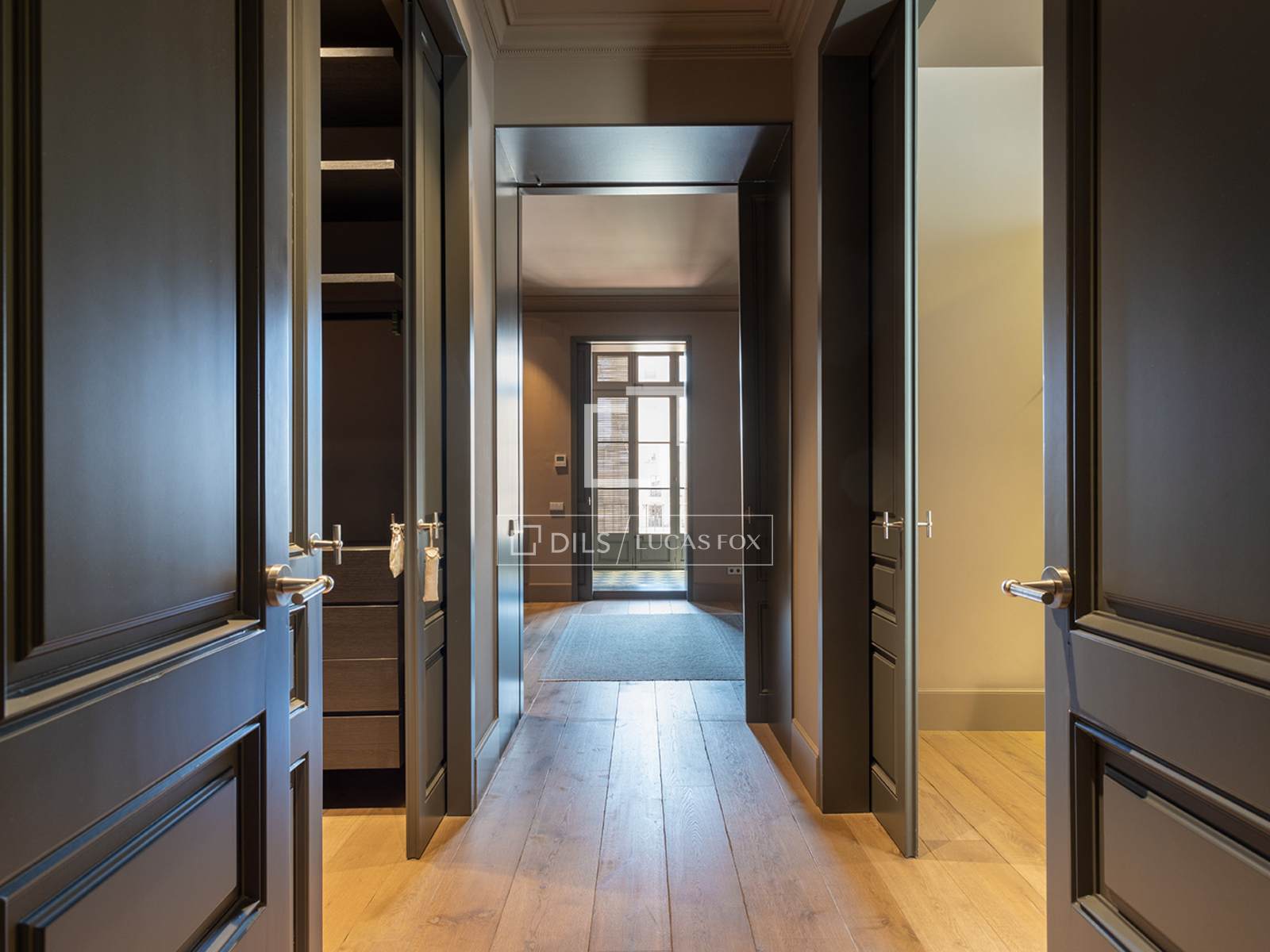 Dzīvoklis Barcelona, Spānijā 4 istabas, 210 m2 Nr. 150869