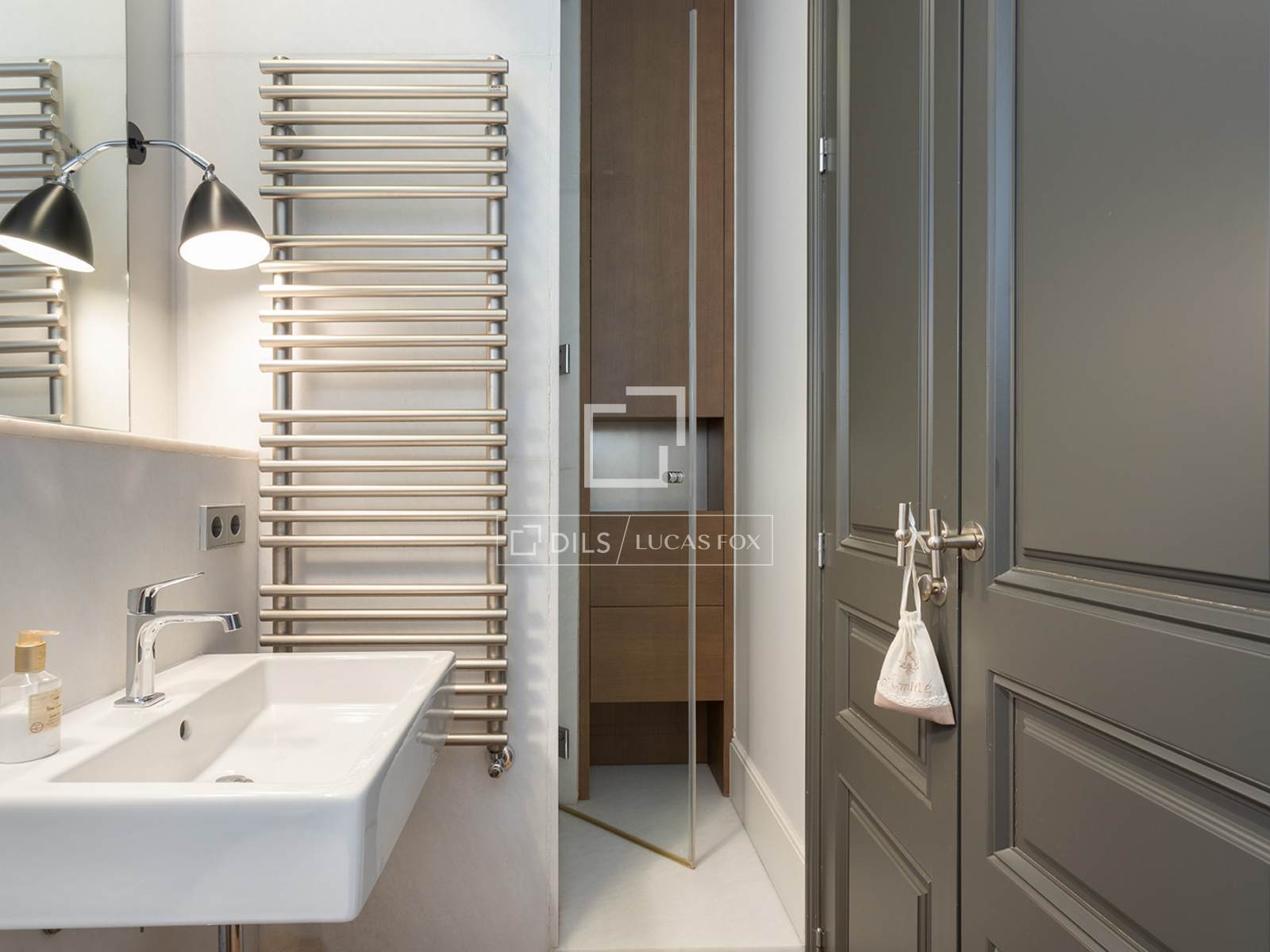 Dzīvoklis Barcelona, Spānijā 4 istabas, 210 m2 Nr. 150869
