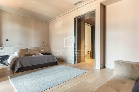 Dzīvoklis pārdošanā Barcelona, Spānijā 4 istabas, 210 m2 Nr. 150869 - attēls 19