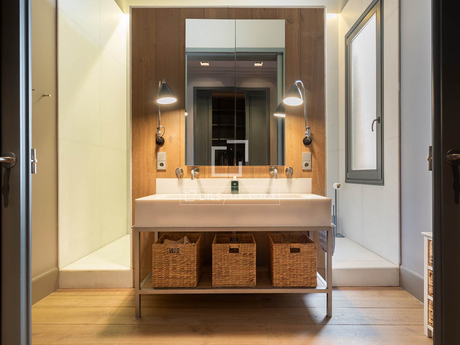 Dzīvoklis Barcelona, Spānijā 4 istabas, 210 m2 Nr. 150869
