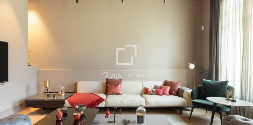 Dzīvoklis Barcelona, Spānijā 4 istabas, 210 m2 Nr. 150869