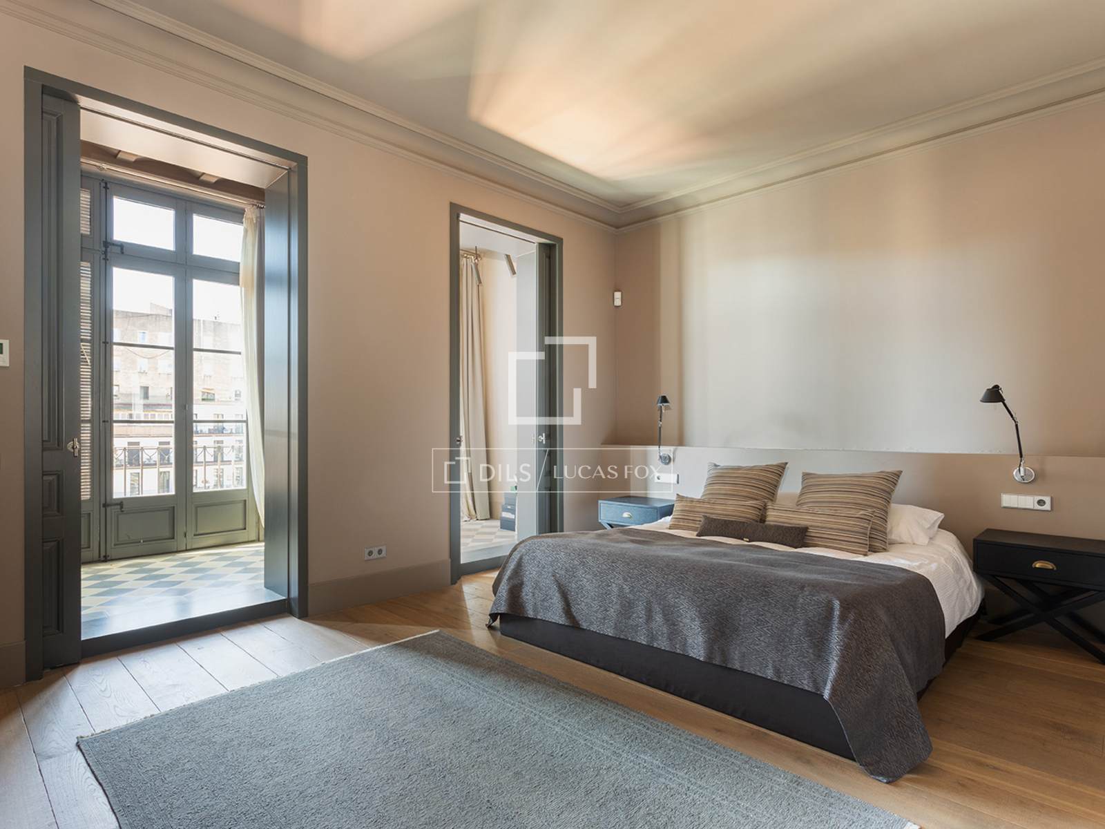 Dzīvoklis Barcelona, Spānijā 4 istabas, 210 m2 Nr. 150869