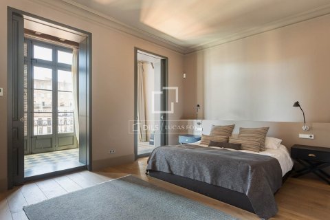 Dzīvoklis pārdošanā Barcelona, Spānijā 4 istabas, 210 m2 Nr. 150869 - attēls 17