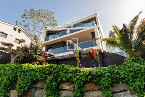 Villa till salu i Barcelona, Spanien 6 sovrum, 522 kvm. Nr. 150873 - foto 3