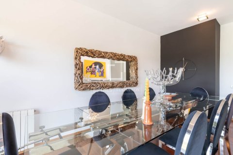 Villa till salu i Barcelona, Spanien 6 sovrum, 522 kvm. Nr. 150873 - foto 17