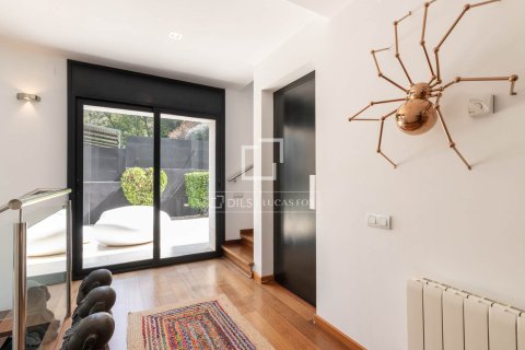 Villa till salu i Barcelona, Spanien 6 sovrum, 522 kvm. Nr. 150873 - foto 12