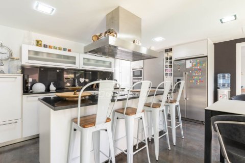 Villa till salu i Barcelona, Spanien 6 sovrum, 522 kvm. Nr. 150873 - foto 23